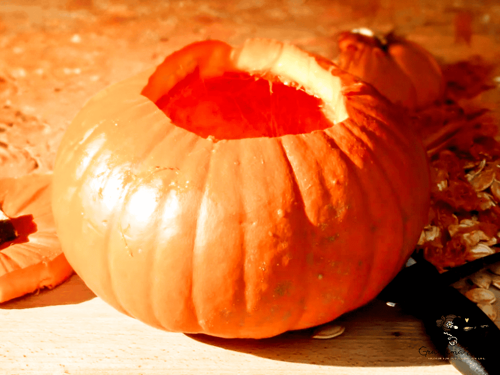 Picture of a carved pumpkin